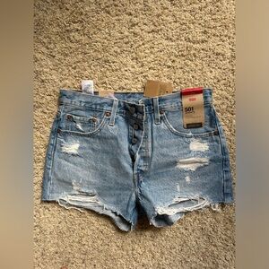 NWT Levi’s High Rise 501 Shorts